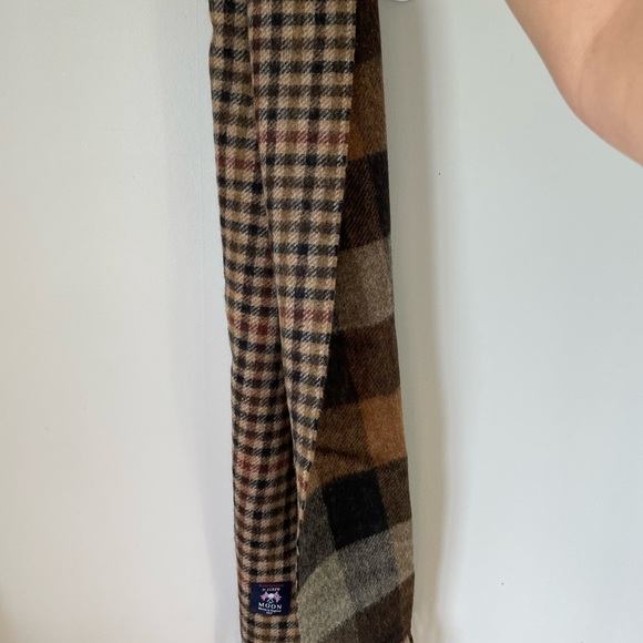J.Crew Plaid 100% Morino Wool Scarf - Picture 2 of 7